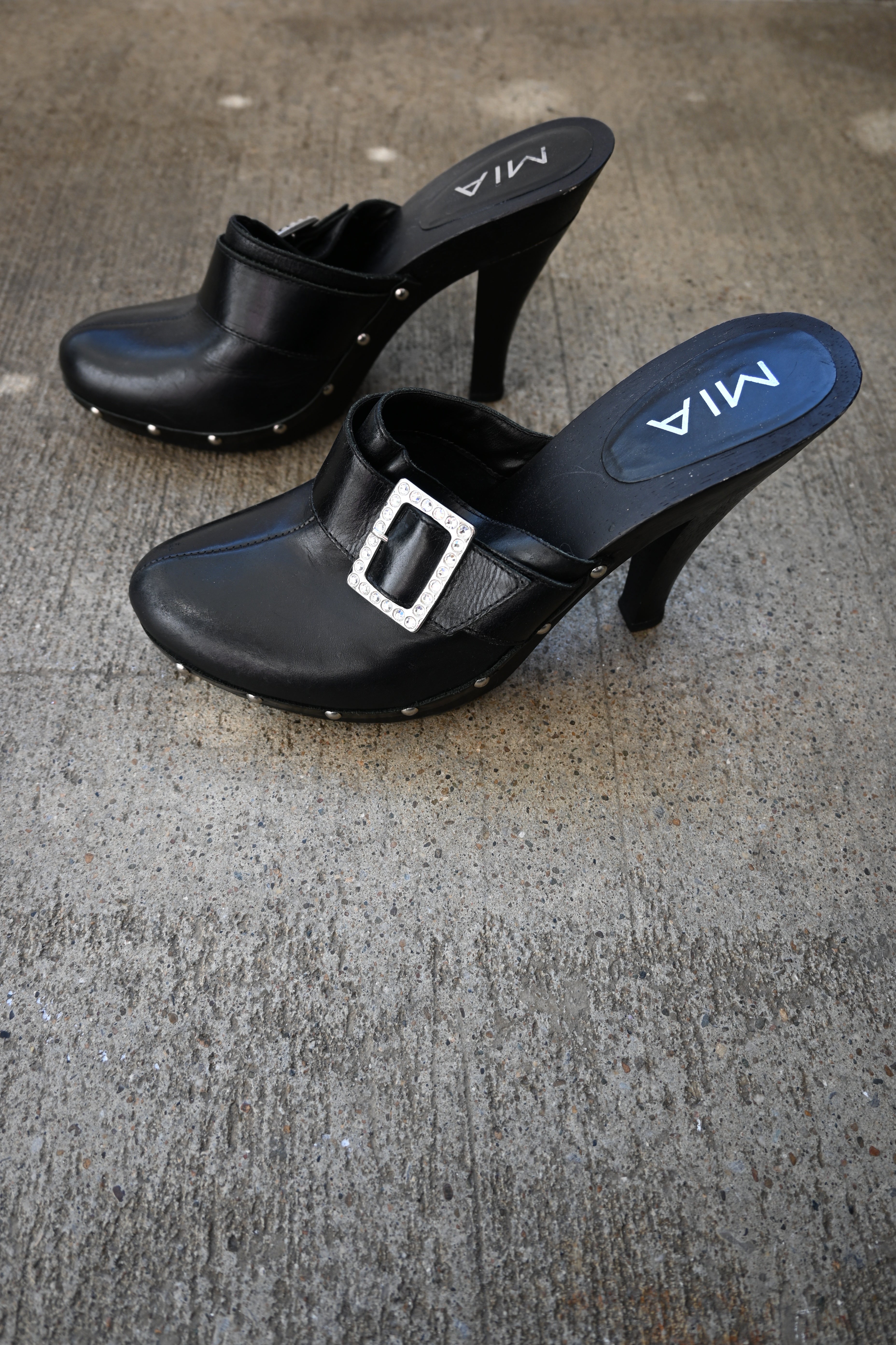 Y2K MIA Clogs